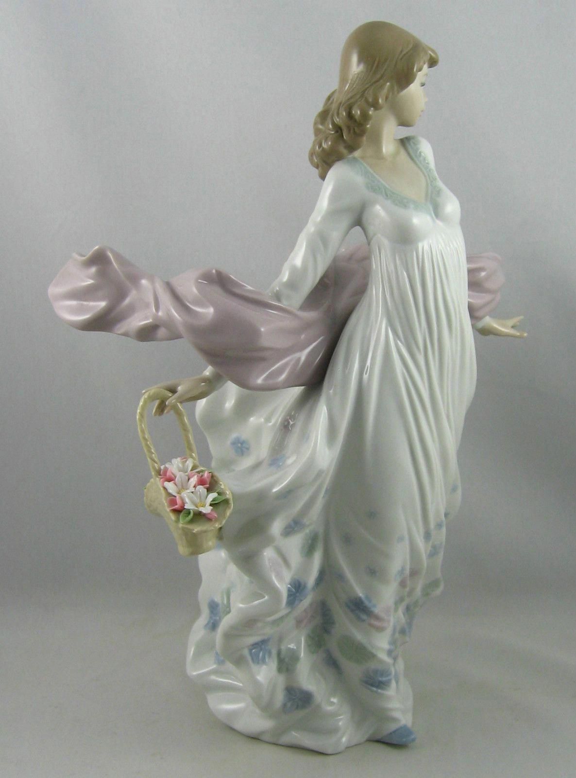 Porcelain Ancient China WhoInventedPorcelainChina Lladro figurines