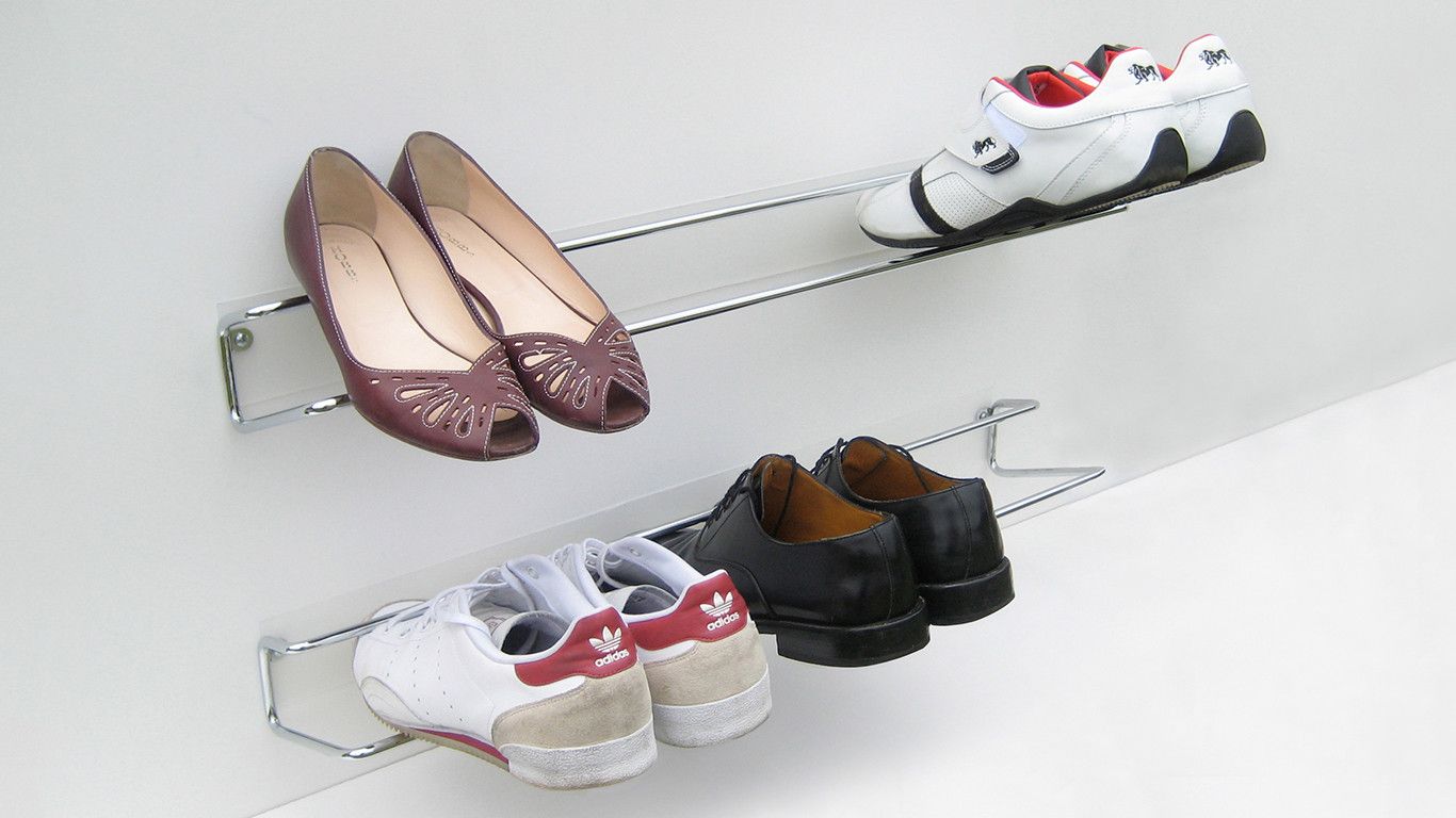 Wall Mounted Shoe Rack Part - 29: The Wired Shoe Rack Is Supplied With A Plastic Backguard To Help Keep Your Wall Cleans