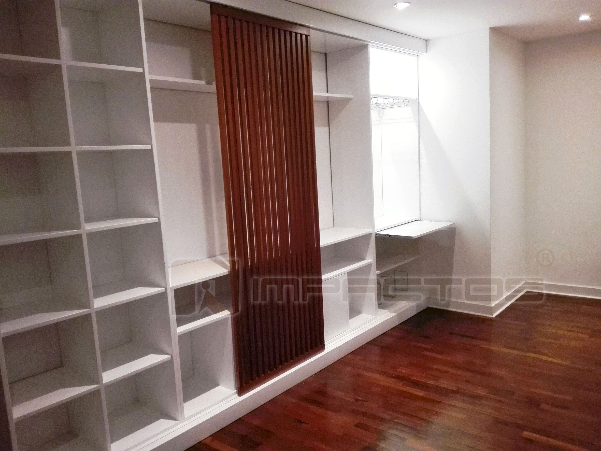 Centro de Entretenimiento en madera y mdf