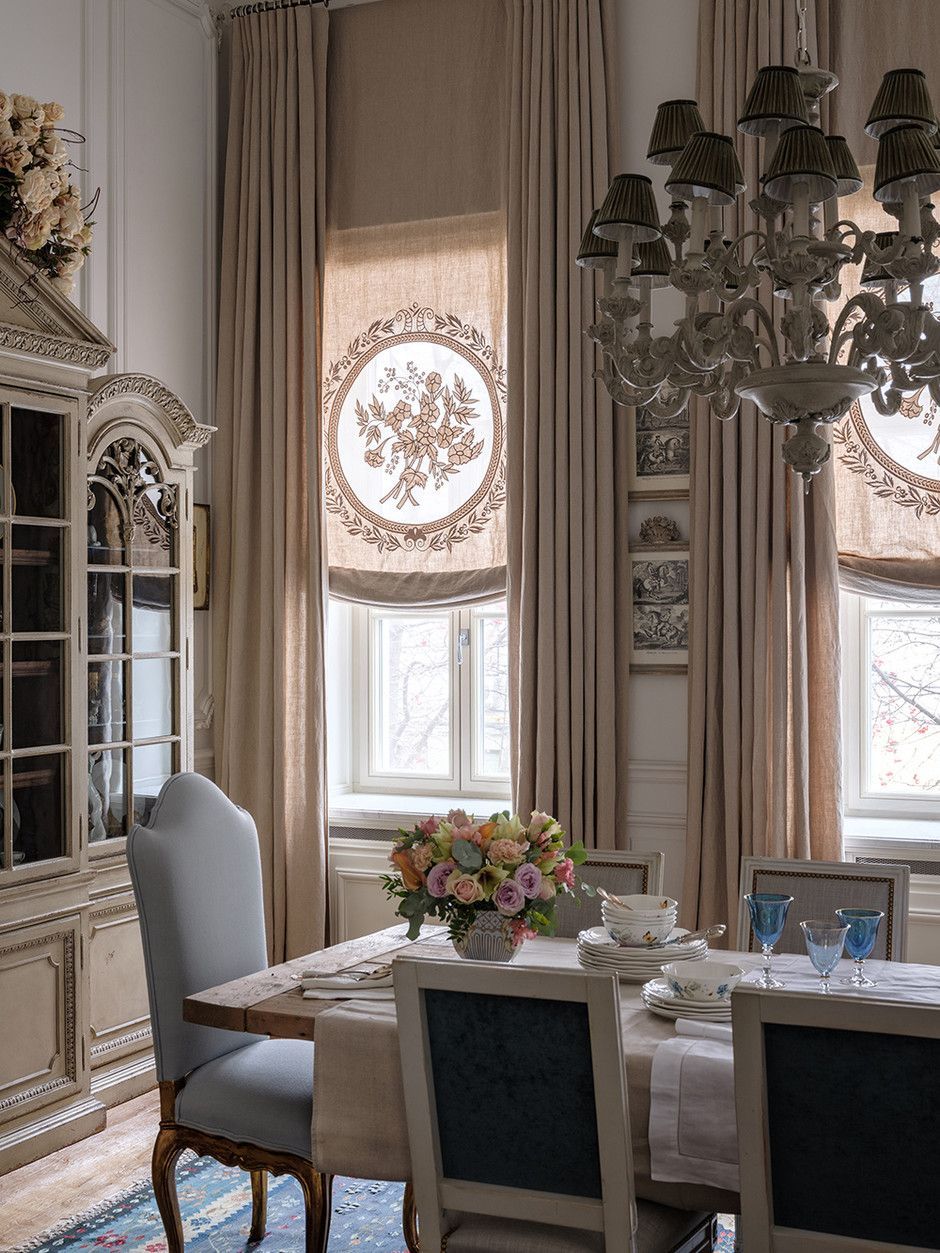 Pin By Hallie Wood On Luxury Interior Design Country House Decor French Country Decorating Dining Room French