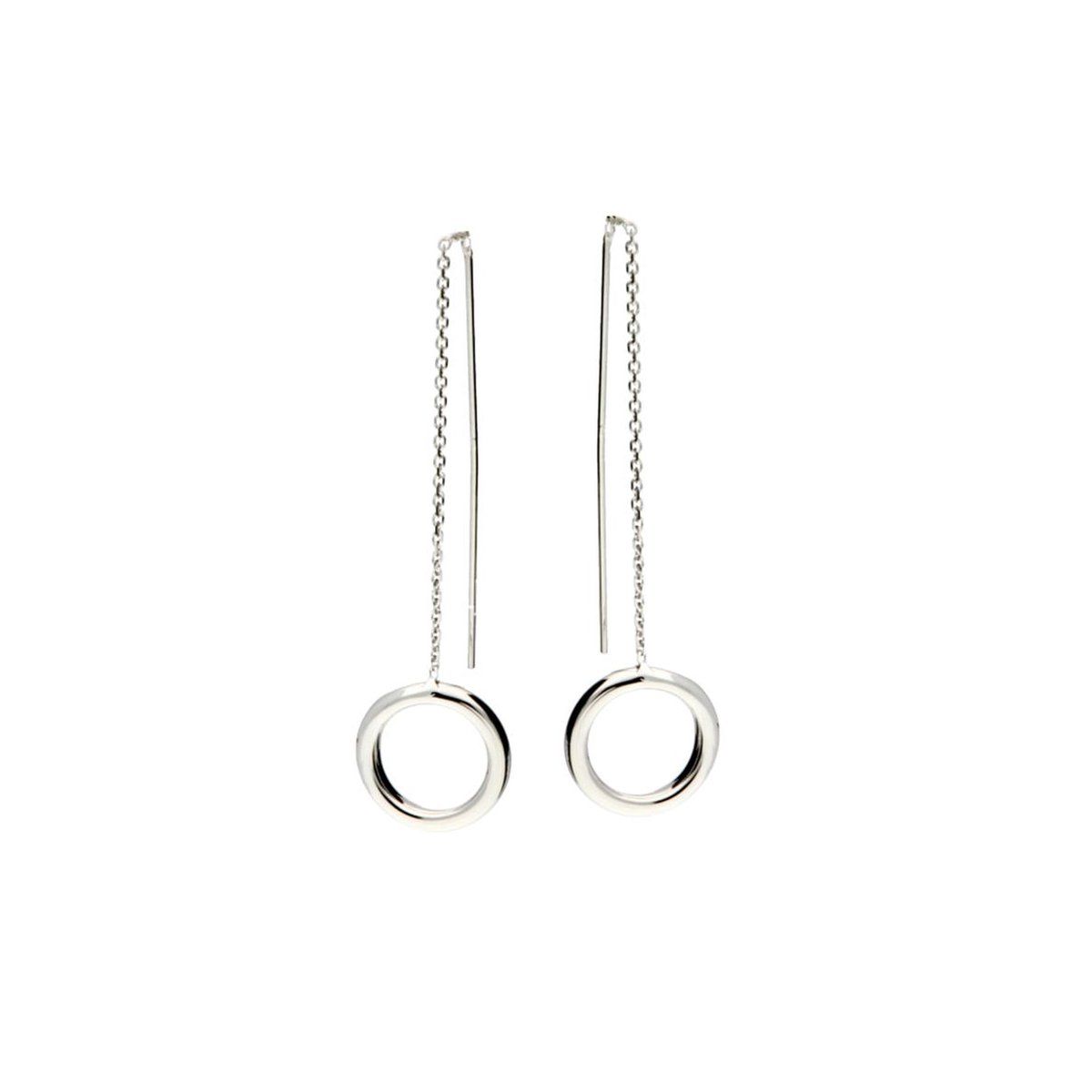 Zilver gerodineerde oorbellen uit de Silver Lining Collectie. De oorbellen bestaan uit een sliertje van schakels met hieraan een open cirkel bevestigd. Deze oorbellen zijn leuk in combinatie met de armbandjes, kettingen en ringen uit één van de Silver Lining Collecties. Simpel en stylish! De oorbellen hebben een afmeting van 70mm. Silver Lining Silver Lining biedt een grote collectie aan zilveren sieraden. De sieraden zijn gemaakt van hoogwaardig 925 sterling zilver. De collectie bestaat uit ee Silver Lining, Silver Necklace, Cup, Jewelry, Products, Wristlets, Jewlery, Jewerly, Schmuck