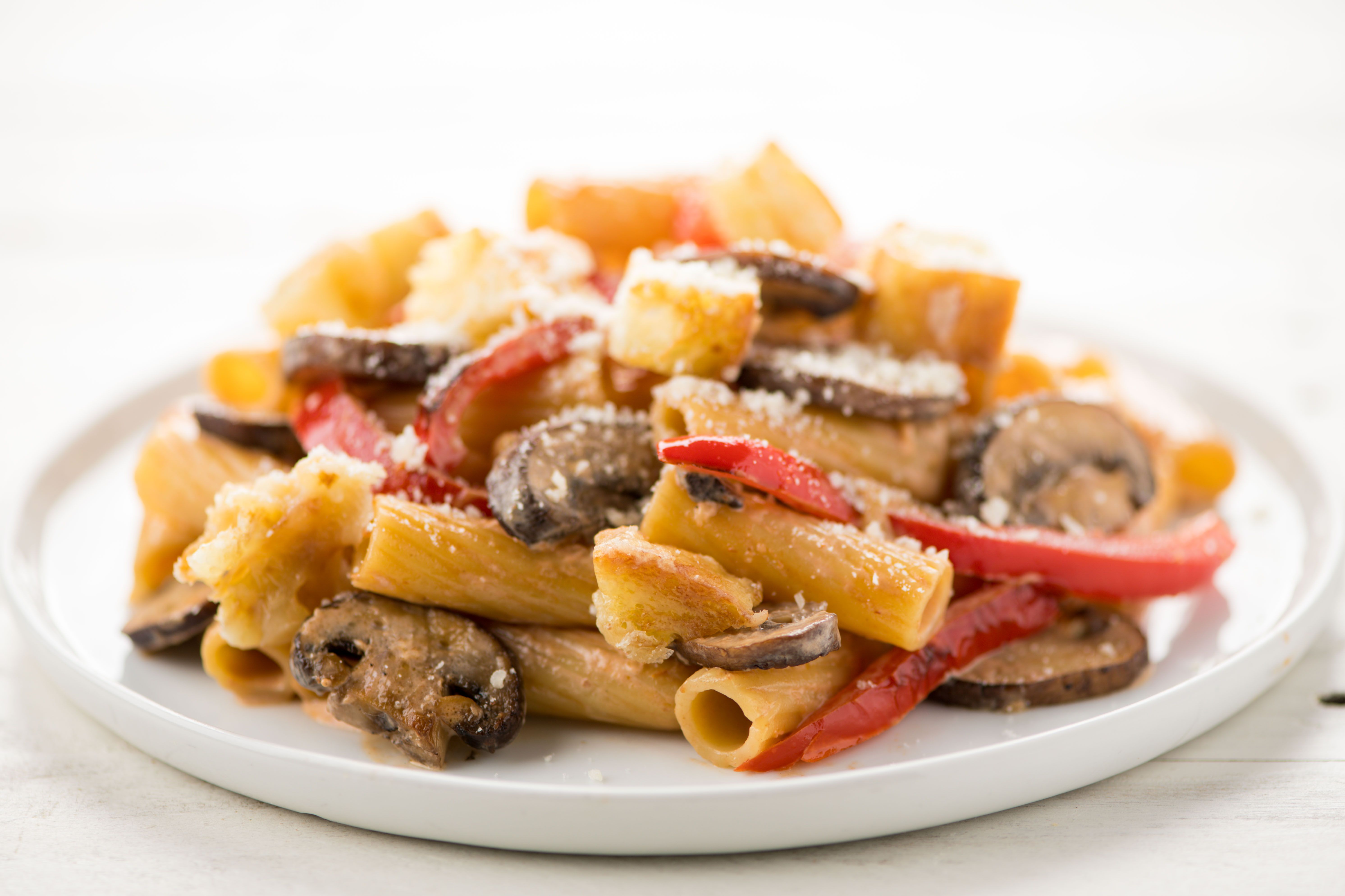 Tomato Cream Rigatoni with grilled cheese croutons | Recipe | Home chef How Long To Cook Fresh Rigatoni