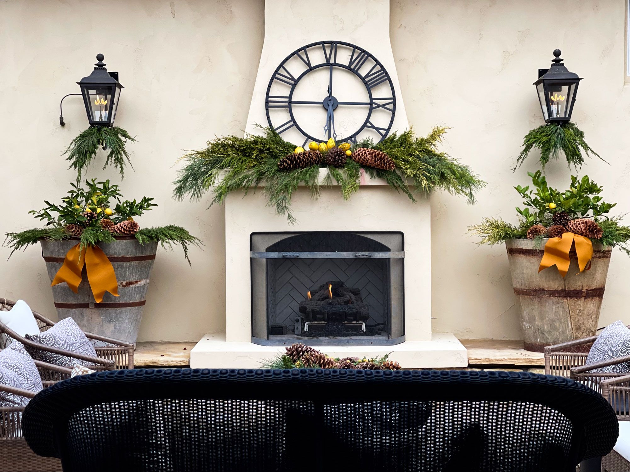 courtyard-fireplace-christmas-1 Christmas Tours, Christmas Mood, Holiday Home, Christmas Decorations, White Christmas, Christmas Ideas, Dovetail Furniture, Courtyard Fountains, Gas Lights