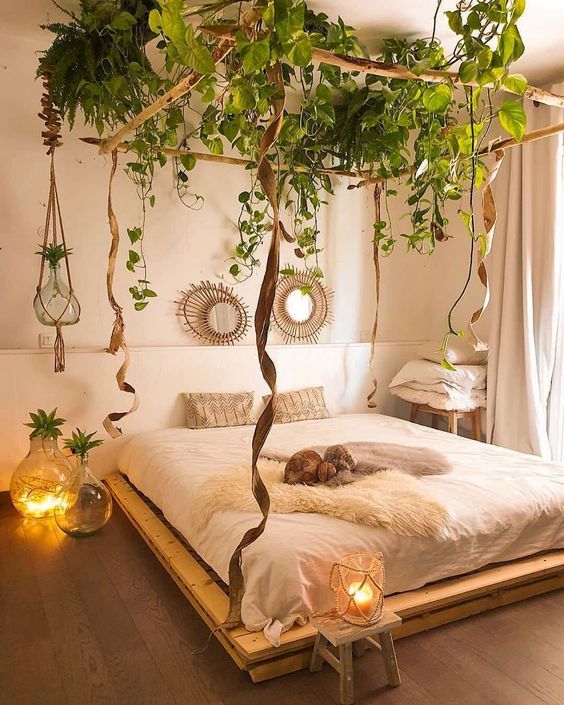 25 Ideas para decorar un dormitorio con una cama con palets de estilo boho – I Love Palets Cozy Room Decor, Room Decor Bedroom, Jungalow Bedroom, Master Bedroom, Bathroom Decor, Bedroom Kids, Fairy Lights Decor Bedroom, Wall Decor Boho, Master Suite