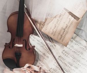 1000+ imágenes sobre a /vιnтage, claѕѕιc & roмanтιc en We Heart It | Ver más sobre vintage, romantic y flowers Dark Academia Aesthetic, Light Academia, Dark Aesthetic, Pink Academia, Music Aesthetic, Aesthetic Photo, Aesthetic Pictures, Anatole Kuragin, La Sélection Kiera Cass