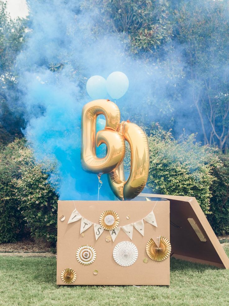 So, as you probably saw on Instagram/Instastories a couple weeks ago, we did a gender reveal party. Verdict: We are having a boy!! I really wanted a gender reveal party, it was my idea, but I am no… Simple Gender Reveal, Gender Reveal Smoke, Gender Reveal Box, Gender Reveal Announcement, Gender Reveal Party Games, Pregnancy Gender Reveal, Gender Reveal Themes, Gender Reveal Balloons, Gender Party