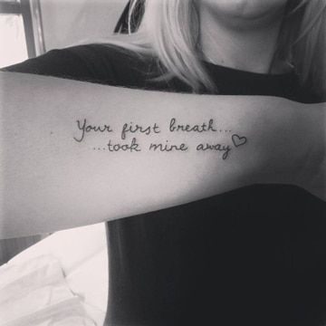 Ideas originales para tatuajes de frases para madres | Inspiring quote  tattoos, Mommy tattoos, Memorial tattoos