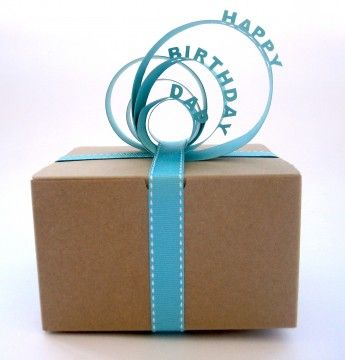 gift topper Birthday Gift Wrapping, Creative Gift Wrapping, Creative Gifts, Birthday Gifts, Happy Birthday, Wrapping Ideas, Wrapping Paper, Creative Ideas, Birthday Ideas
