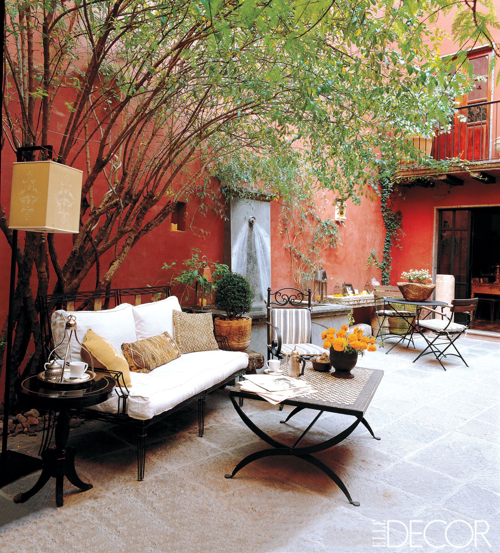 8 Ideas For The Ultimate Urban Oasis Mexican Courtyard And 8 Ideas For The Ultimate Urban Oasis Outdoor Patiosoutdoor Decoroutdoor