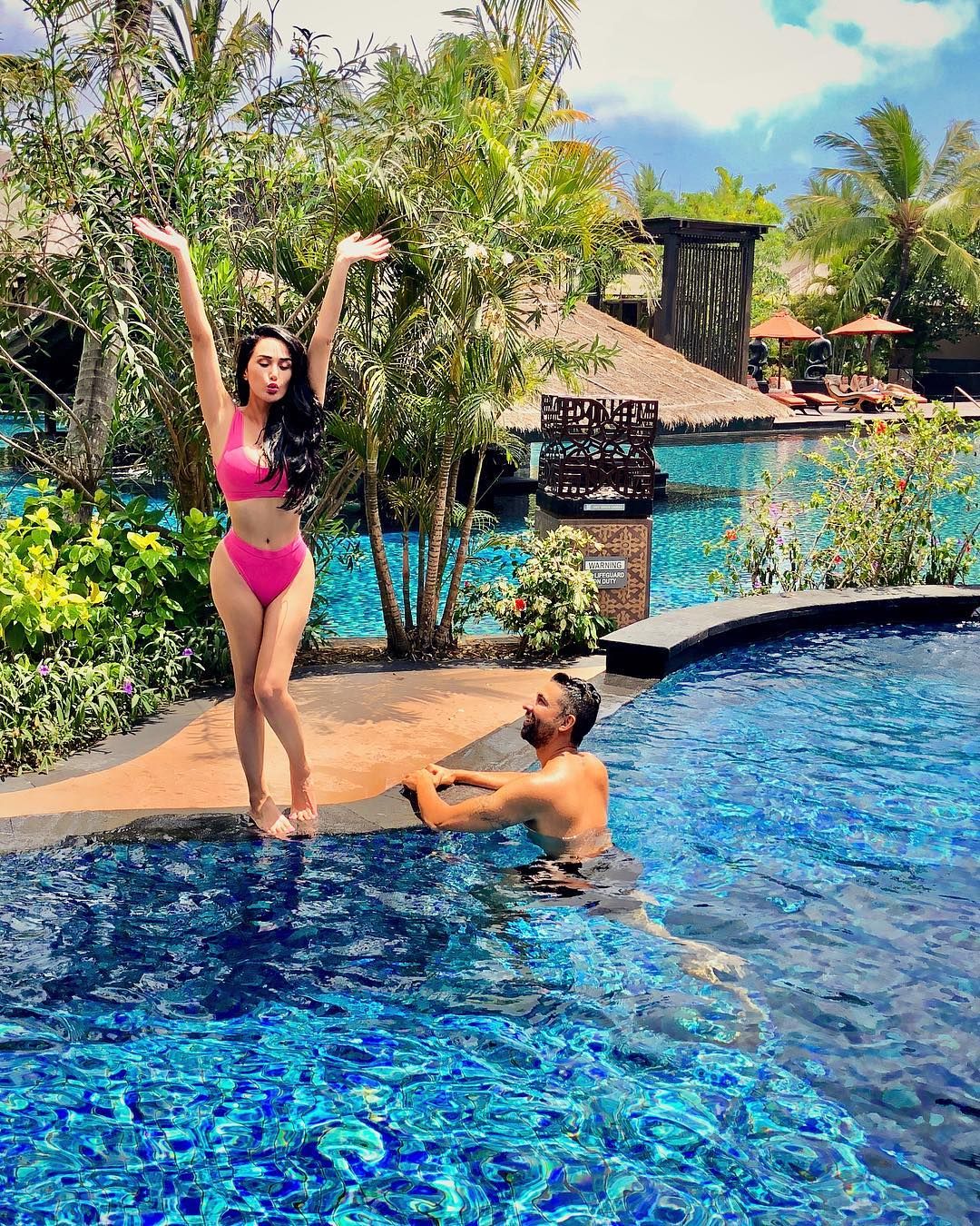 10 Romantic Bali Villas For A Perfect Valentine S That Won T Break The Wallet Ubud Hanging Gardens Dream Hotels Ubud