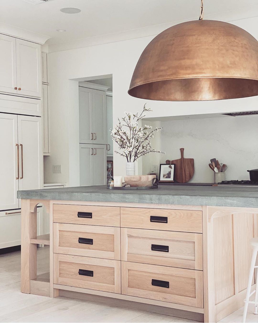Kitchens Of Instagram On Instagram Can You Fall In Love With A Kitchen If So It Just Happe Kitchen Design Concrete Countertops Kitchen Kitchen Interior
