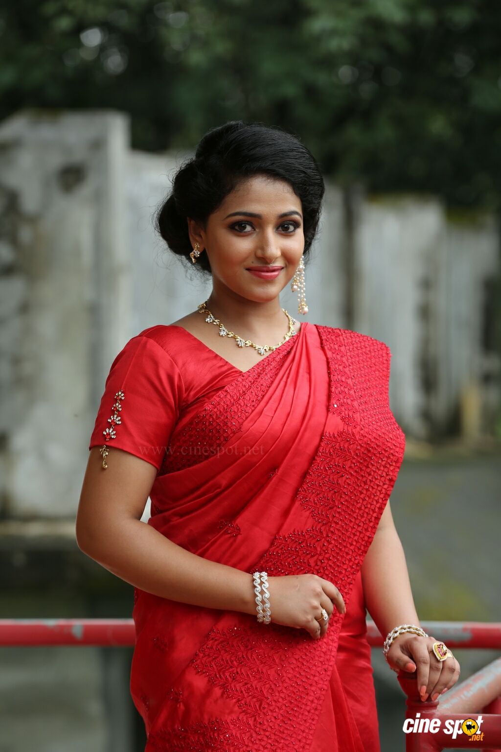 Discussion on this topic: Anu Sithara, anu-sithara/ Discussion on this topic: K Brosas (b. 1975), anu-sithara/