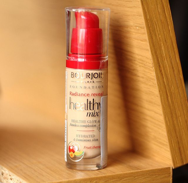Review Bourjois Healthy Mix Foundation In Light Vanilla Bourjois Healthy Mix Foundation Bourjois Healthy Mix Healthy Mix Foundation