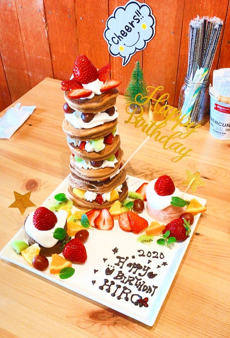 6段パンケーキでハッピーバースディ Food Cake Desserts 6段パンケーキでハッピーバースディ Food Cake Desserts
