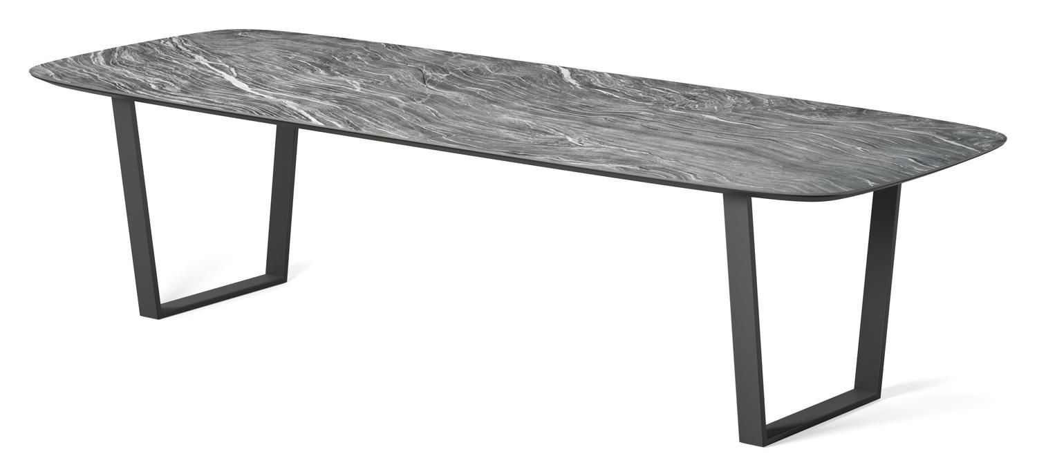 Een keramische eettafel dat is zorgeloos genieten. Glas omgestoten of gemorst tijdens het eten? Geen probleem! Gewoon een doekje erover en weg is de vlek. Het Mar Del Plata tafelblad heeft een stijlvolle print met een patroon van golvende witte strepen op een grijze achtergrond. Het golvende effect wordt versterkt door het subtiele reliëf in het tafelblad, wat zorgt voor een fascinerend effect dat stromend water nabootst.
Glanzende spikkels van glitterdeeltjes over het hele oppervlak creëren b Dining Bench, Furniture, Dimensions, Design, Home Decor, Products, Mar Del Plata, Ceramic Table, Table Tray