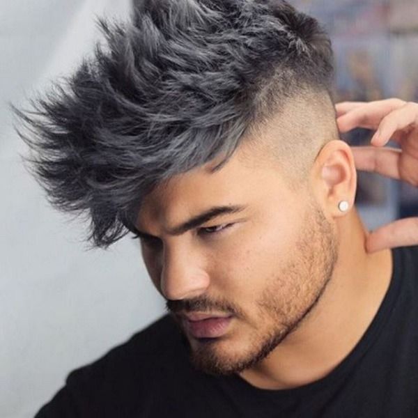 corte masculino arrepiado