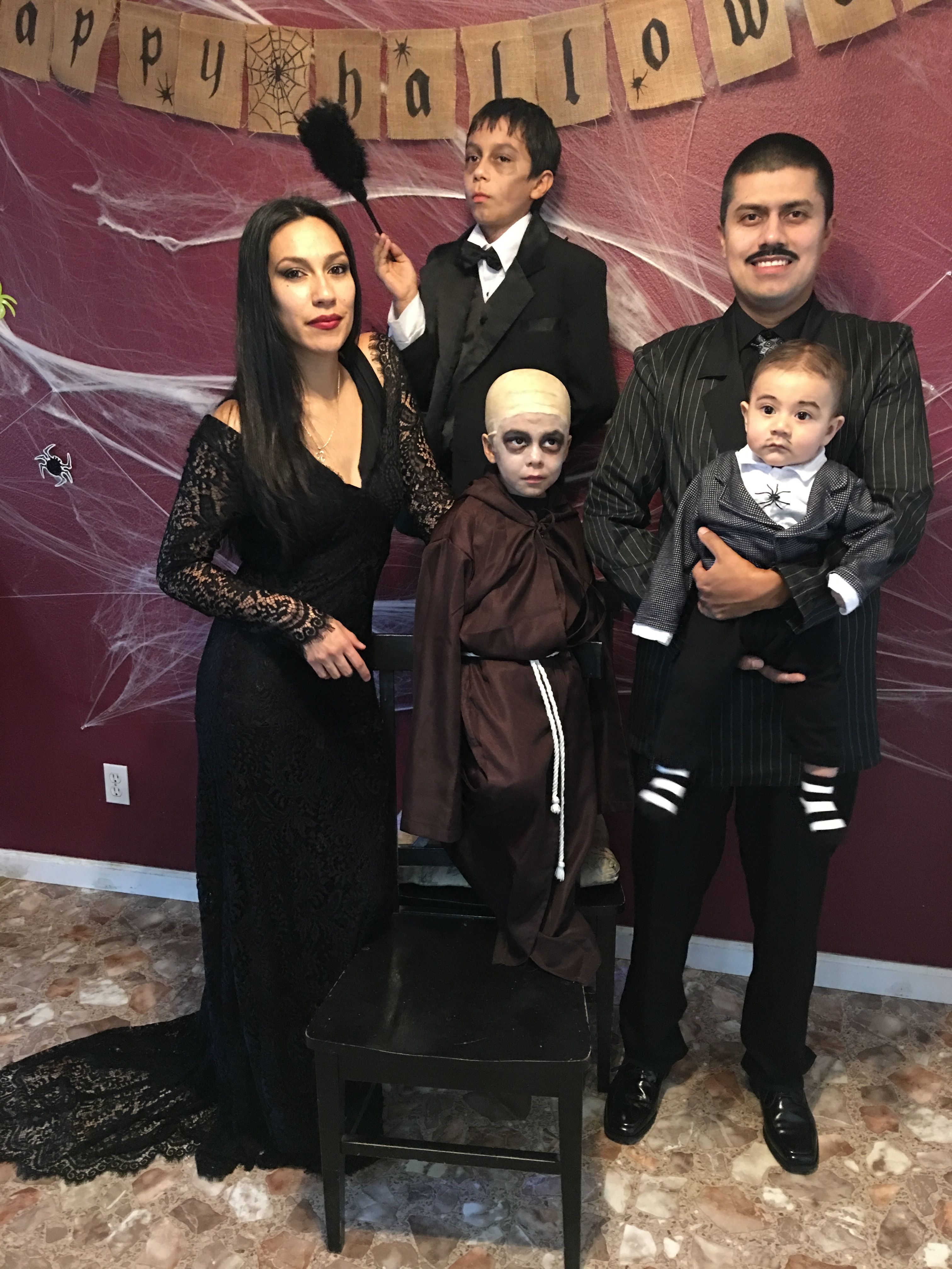 AddamsFamily Halloween Familycostume Family costumes, Addams family, Halloween