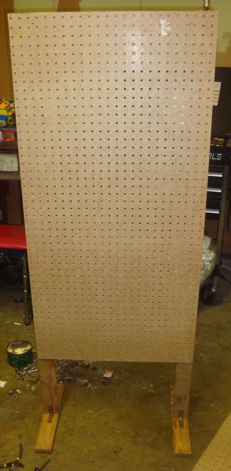 DIY Craft Show Displays | Speed Bump: DIY: Freestanding Display For Craft Shows Craft Show Displays, Craft Show Booths, Vendor Displays, Craft Fairs Booth, Craft Show Ideas, Craft Stall Display Ideas, Craft Booth Display Wall, Diy Pegboard Display Stand, Store Displays
