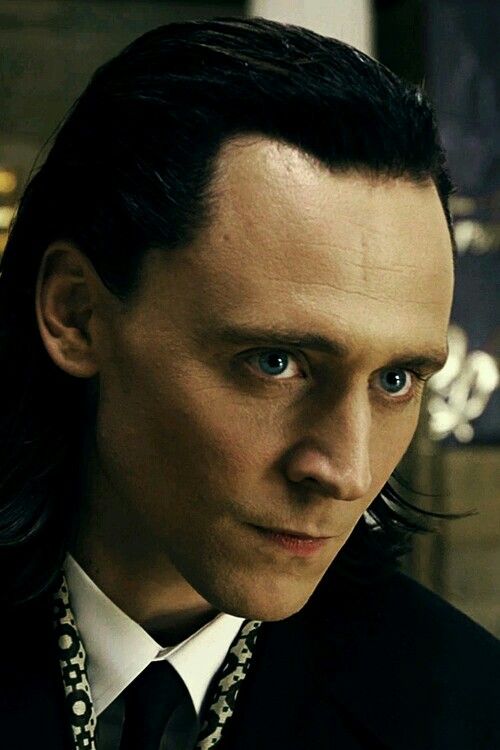 Delicioso♡! | Loki avengers, Loki, Loki wallpaper Tom Hiddleston Loki Avengers Wallpaper