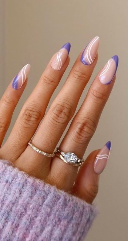 Purple nails, purple nail designs and purple nail art are perfect for anyone who wants to experiment with something different. Purple Nail Art, Purple Acrylic Nails, Purple Nail Designs, Purple Nail Polish, Nail Polish Colors, Great Nails, Fun Nails, Stylish Nails, Trendy Nails