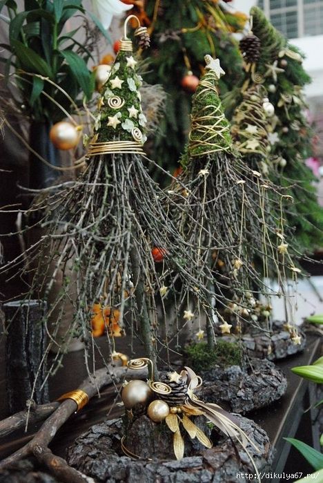 Einfache und einfache Weihnachtsdekorationen im Freien; Wohnkultur