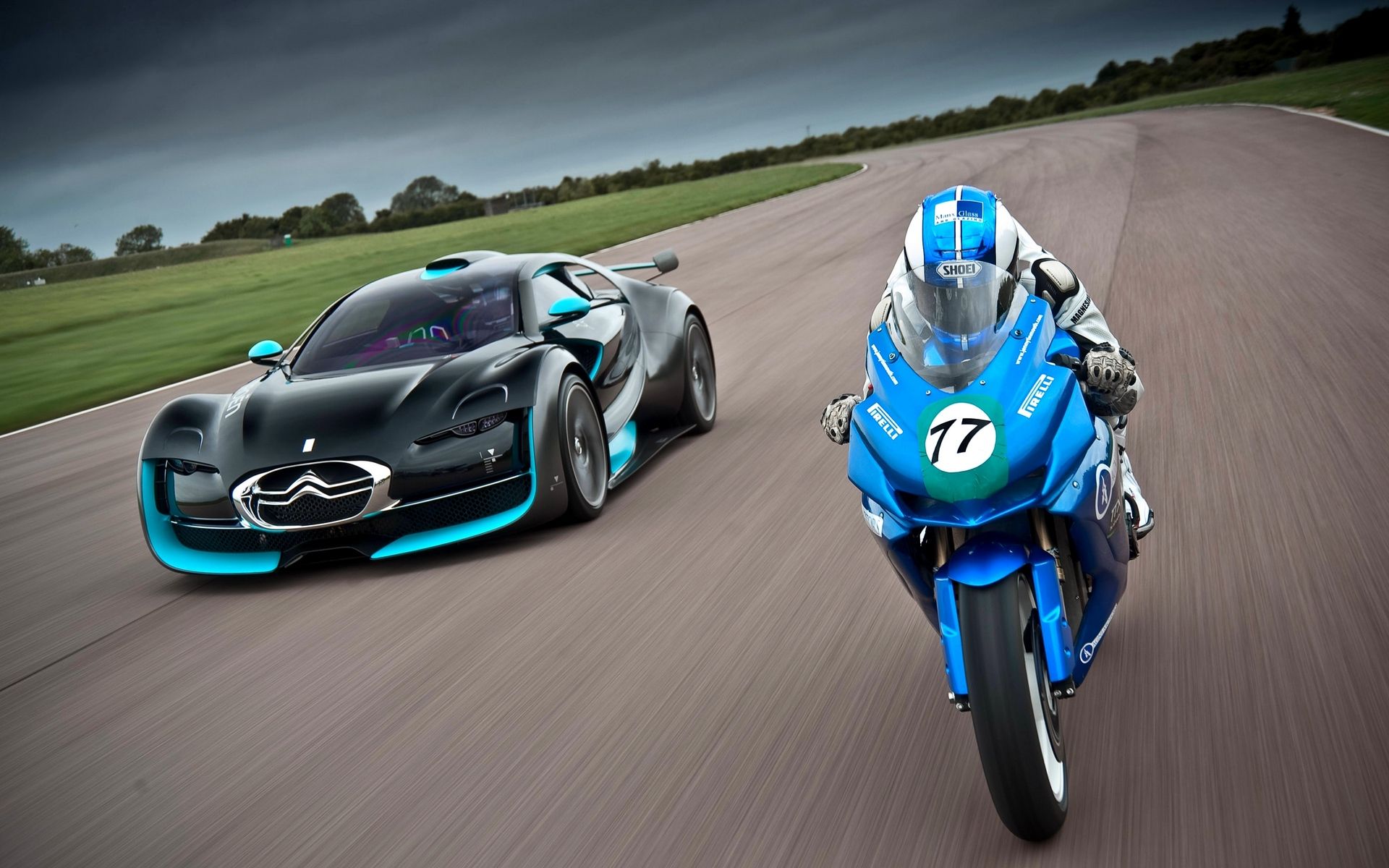 Bugatti Veyron Vs Bmw Bike Who Wins This Thrilling Race Bmw