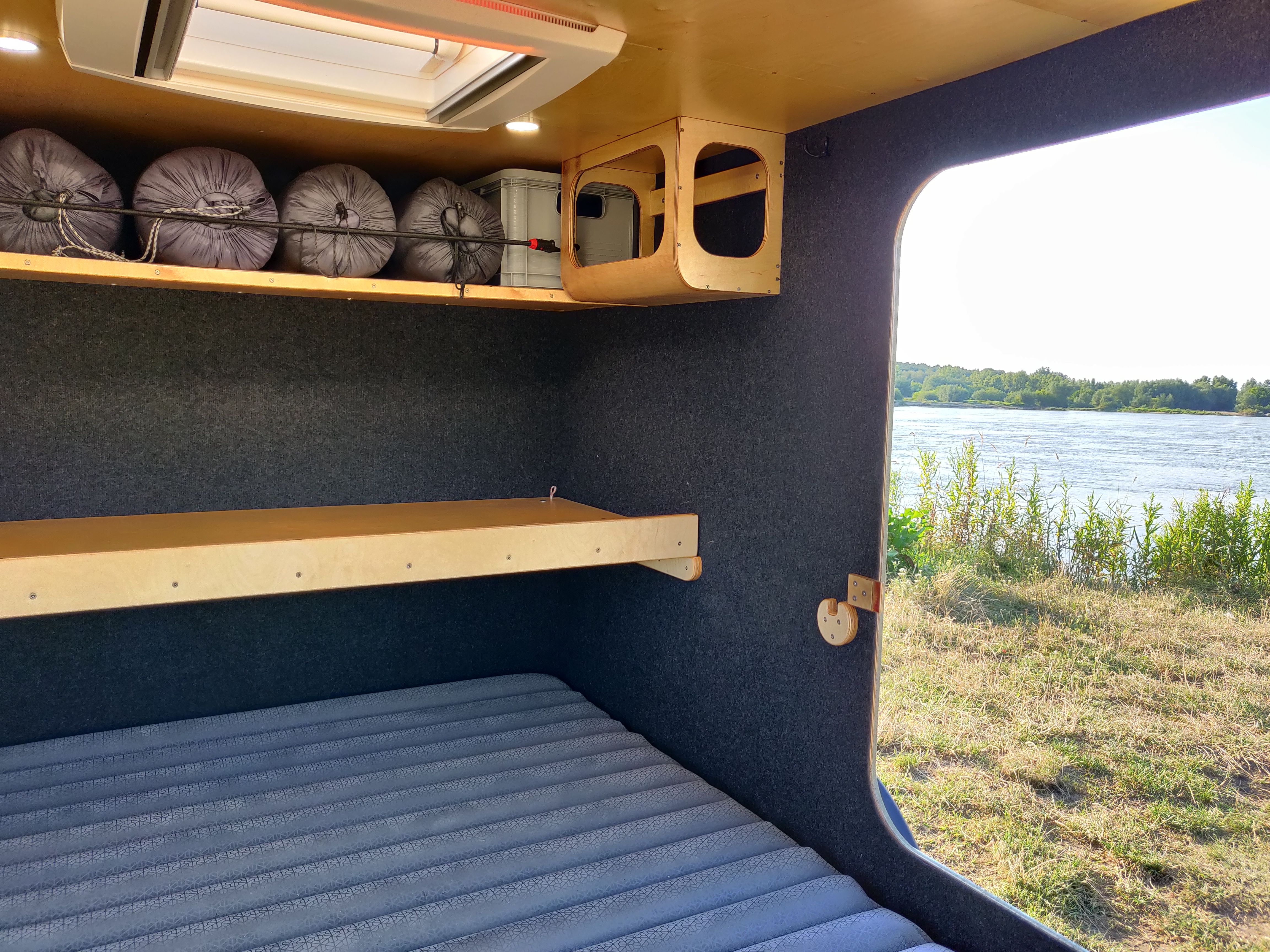 Teardrop trailer