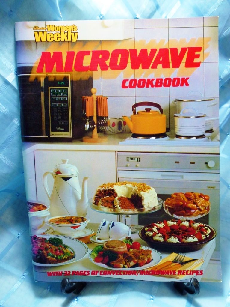 vintage australian women s weekly cookbook microwave divided into