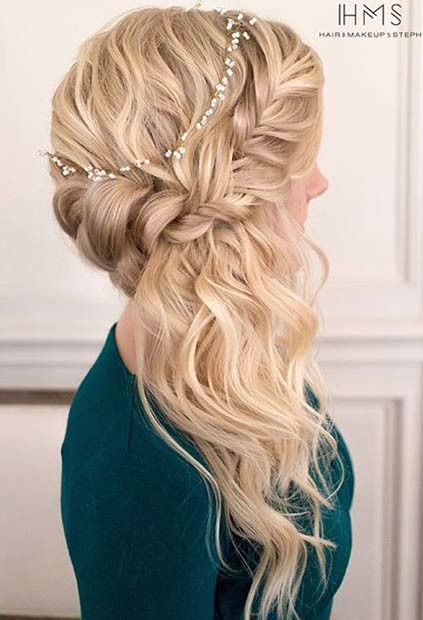 21 Hübsches Side-Swept Frisuren für Abschlussball