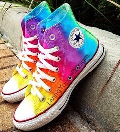 Come colorare le Converse: sfumate, arcobaleno e galaxy nel 2020 | Scarpe  arcobaleno, Scarpe converse, Vecchie scarpe