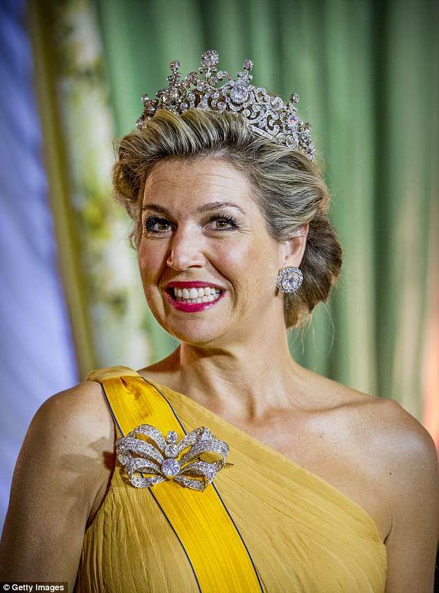 Royal Crowns, Royal Tiaras, Crown Royal, Dutch Queen, Die Queen, Estilo Real, Alexander, Princess Stephanie, Queen Máxima Of The Netherlands