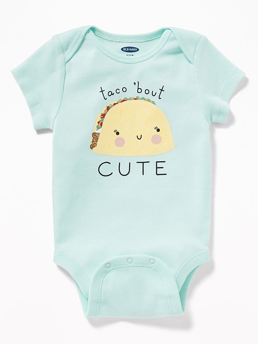 When I Grow Up. Pink Trim Goth Baby Feeding Bib with Easy Fastening