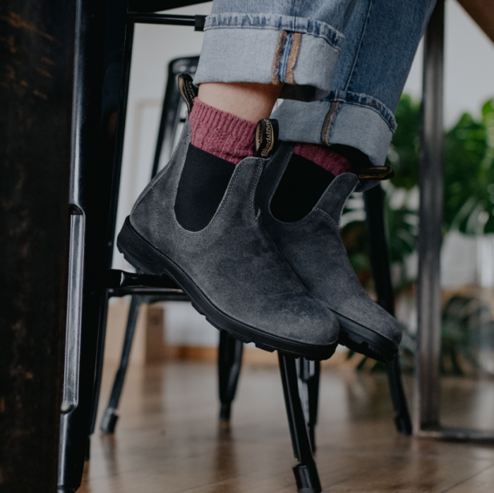 used blundstone boots womens
