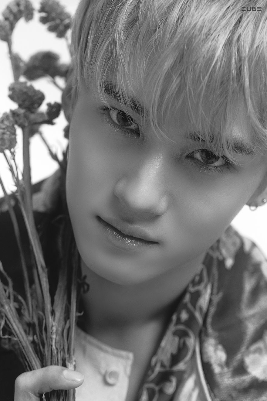 We Th On Twitter Pentagon Yan An Flower Boys