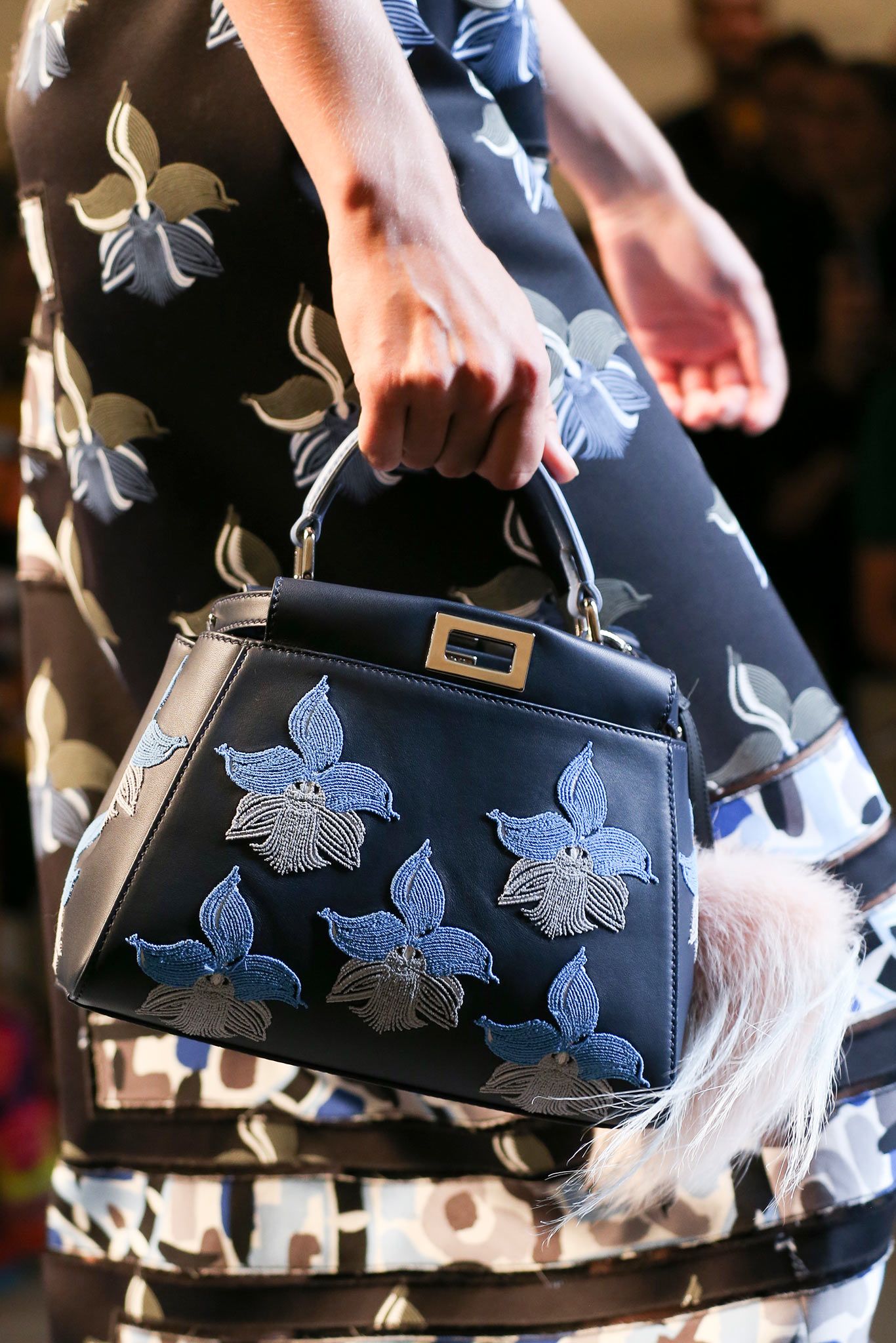 Fendi Çanta Modelleri İlkbahar Yaz Koleksiyonu Fendi Çanta Modelleri İlkbahar Yaz Koleksiyonu