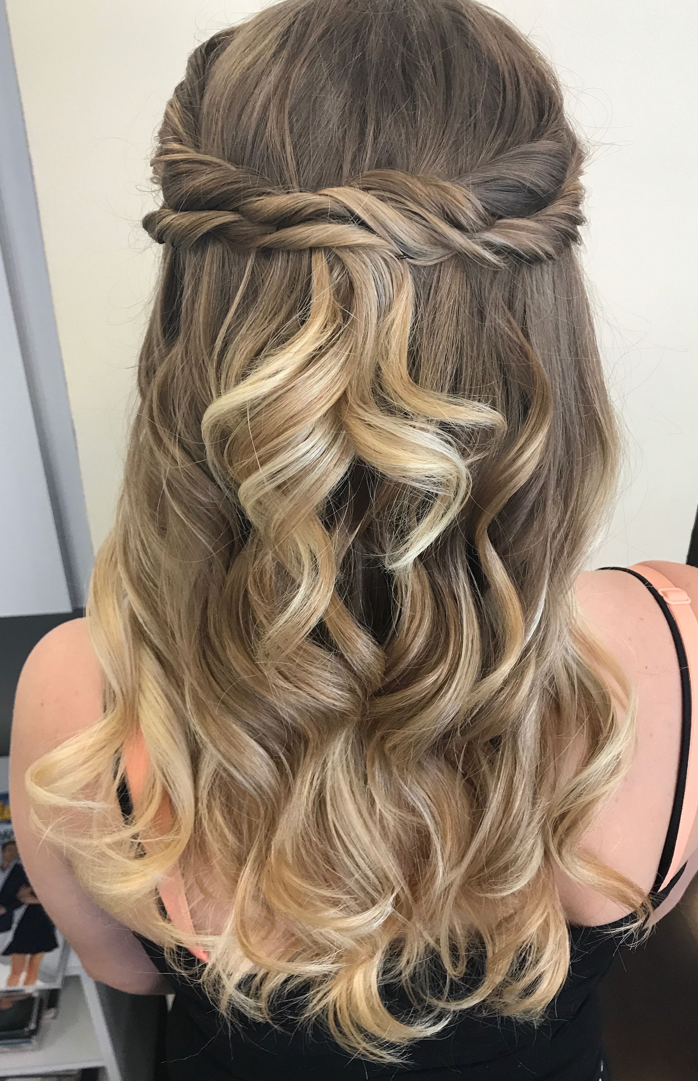 Cut hair prom inspiration forecasting dress in summer in 2019 Cut hair prom inspiration advise to wear for spring in 2019
