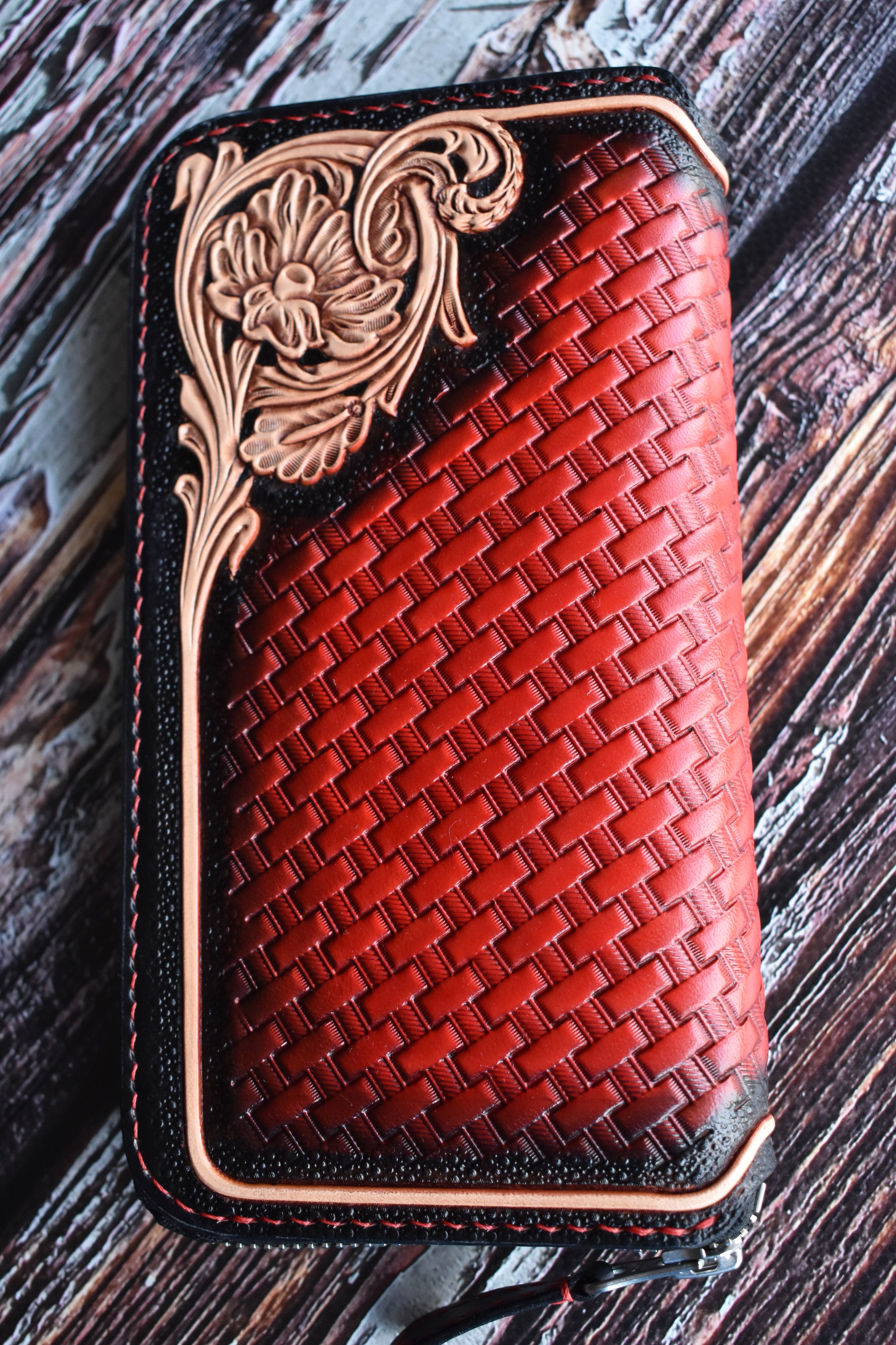 Red Wallet With A Zipper Made Of Genuine Vegetable Tanned Etsy In 21 Red Wallet Leather Craft Patterns Leather Working Patterns