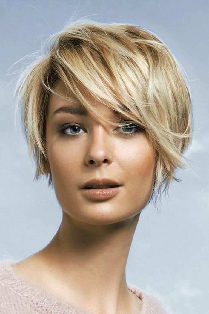 Épinglé par Louise Gamache sur cheveux Coiffure courte