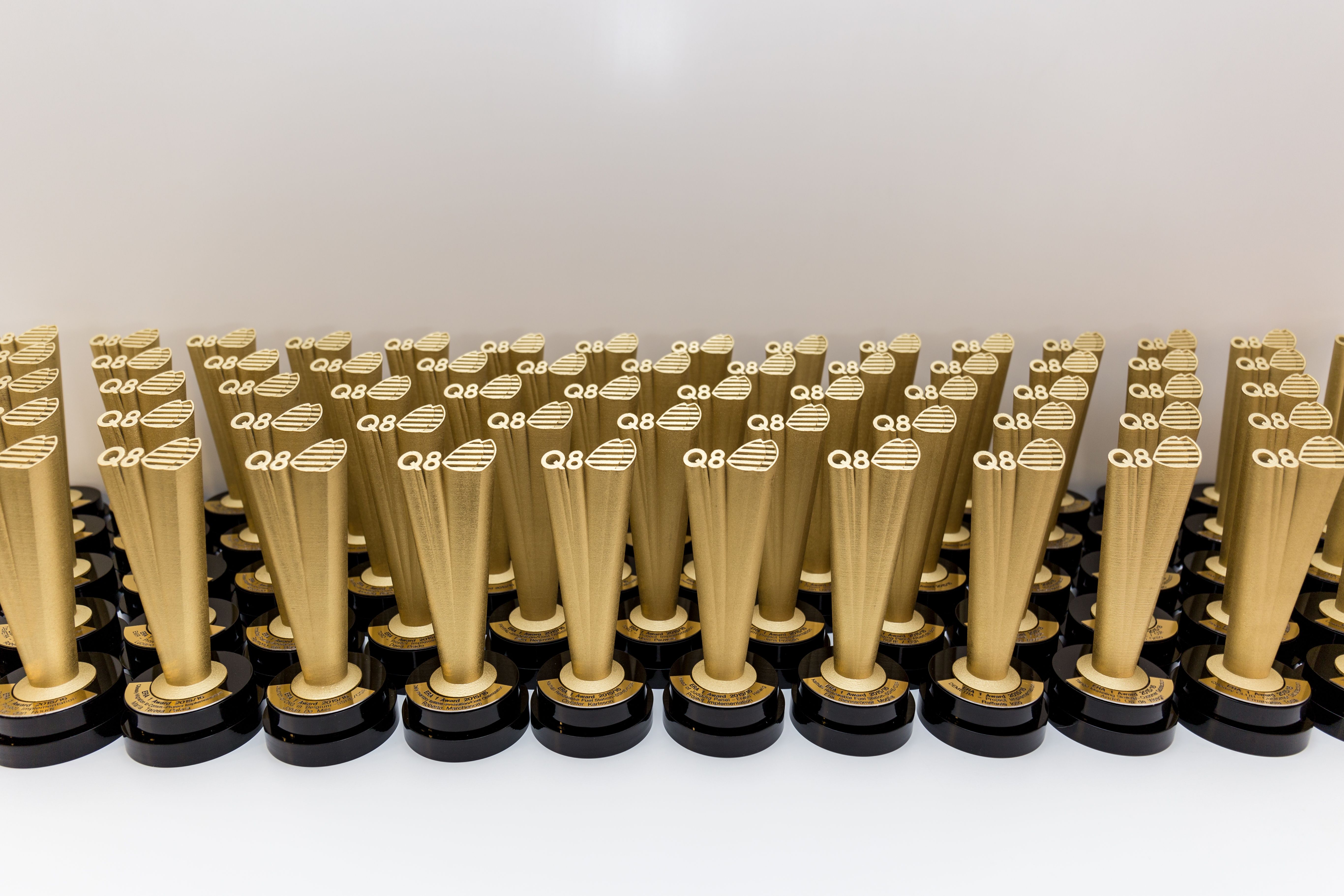 3D printed trophy - custom made awards - design awards - Q8 ERA