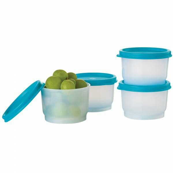 Great vintage tupperware lunch boxes. Sandwich and snack