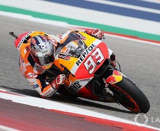 Blog Esportivo do Suíço: Mesmo com queda, Márquez faz pole polêmica nos EUA Marc Marquez, Sports Car, Motorcycle, Vehicles, Blog, Sporty, Circuit, Motorcycles, Car