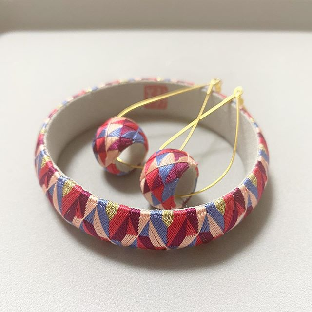 シチロ On Instagram ピアスとブレスレットのセット 母親の誕生日 何を送るか悩んで本人に希望を聞きました さしこのキットが欲しい とのこと 手芸屋さんを2店舗行っていろんな種類を買いました 当分楽しめるはず 先日 ブレスレットを作っ Washer Necklace シチロ On Instagram ピアスとブレスレットのセット 母親の誕生日 何を送るか悩んで本人に希望を聞きました さしこのキットが欲しい とのこと 手芸屋さんを2店舗行っていろんな種類を買いました 当分楽しめるはず 先日 ブレスレットを作っ Washer Necklace