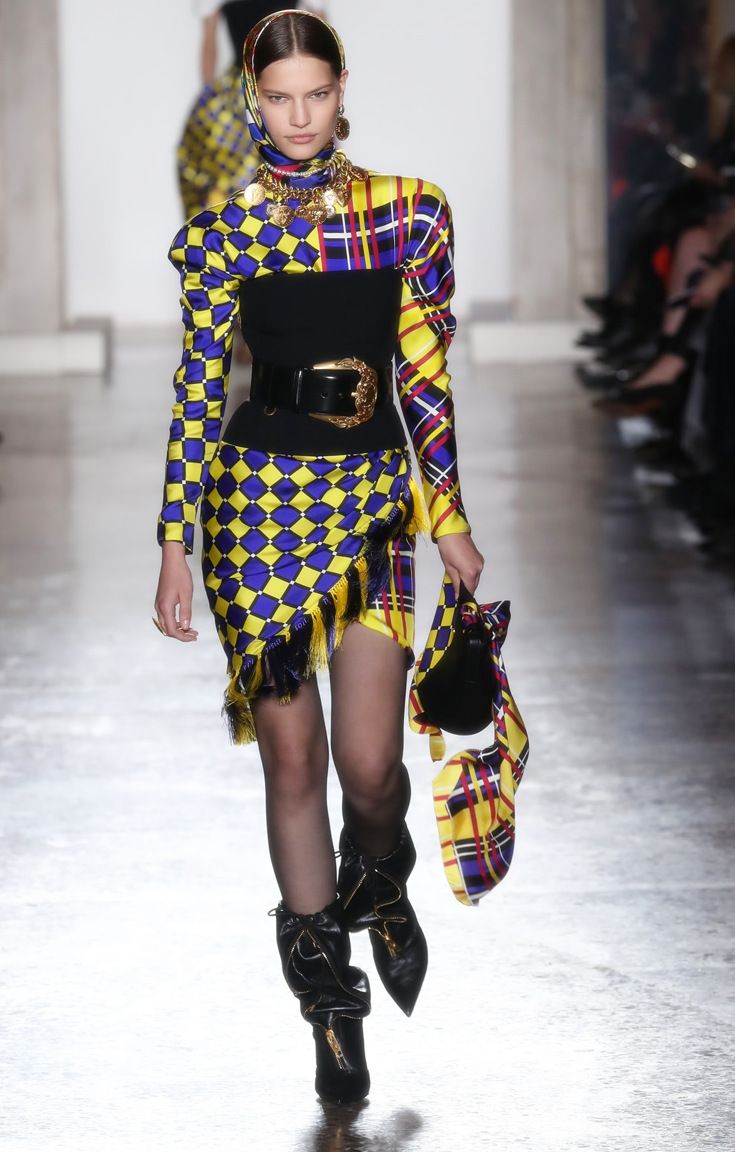 iVERSACEi iFalli iWinteri 2020 Milan Fashion Casual iVERSACEi iFalli iWinteri 2020 Milan Fashion Casual