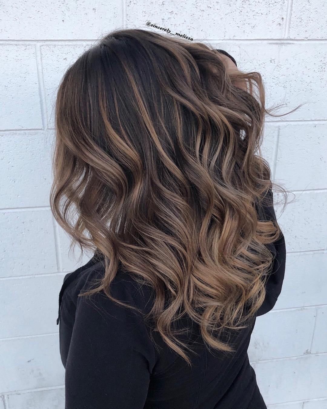 4 Hairstyles Featuring Dark Brown Hair With Highlights#brown 4 Hairstyles Featuring Dark Brown Hair With Highlights#brown
