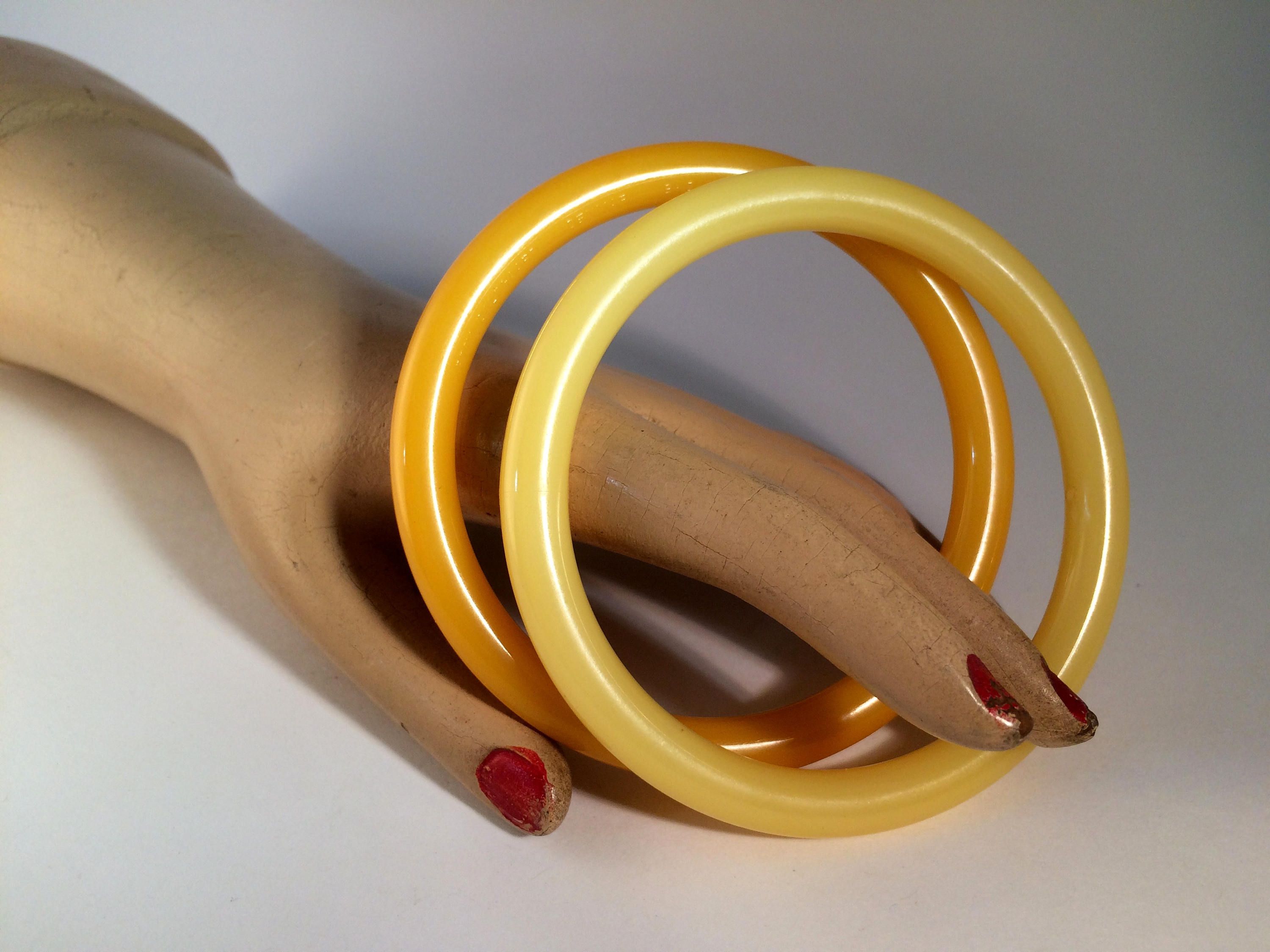 5 original retro Vintage bangles wooden bracelets ladys hand painted 60s retro vintage jewellery