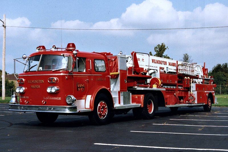 de wilmington manor fc 1965 american lafrance 900 series tractor