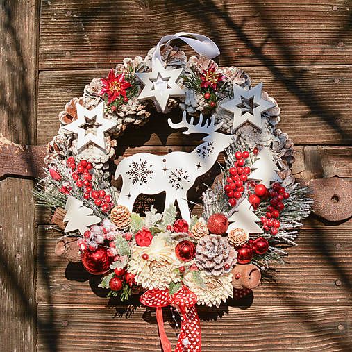 Hydrangea / Vianočný veniec na dvere so sobíkom 4th Of July Wreath, Wreaths, Door Wreaths, Deco Mesh Wreaths, Floral Arrangements, Garlands, Floral Wreath, Garland