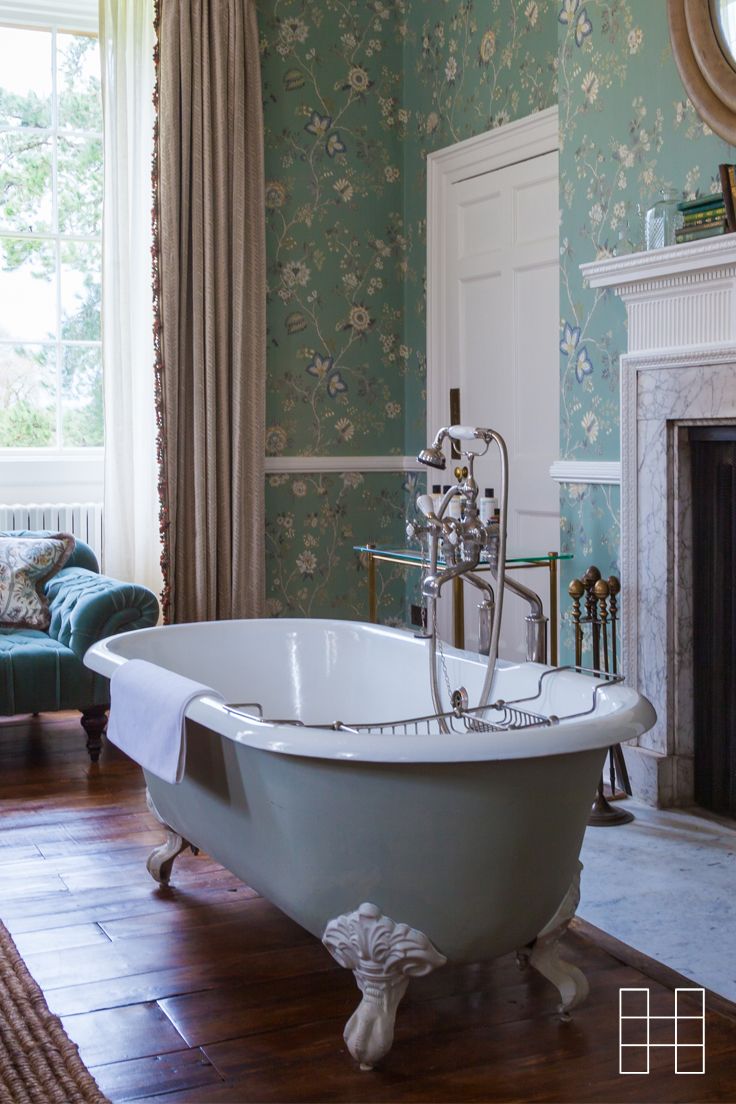 English Bathroom Design Captivating Traditional English Chintzes And Soft Light Colours Combine With Decorating Inspiration English Bathroom Design Best Traditional English Chintzes And Soft Light Colours Combine With Design Decoration