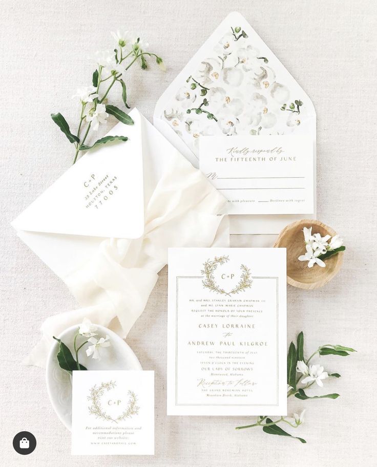 Welcome to Empress | Empress Stationery | A fine stationery company that has perfected marrying elements of old and new. Our curated collection of classic styles are infused with a breath of fresh air, creating heirlooms for the contemporary Southern woman. Click here to learn more about Empress Stationery. #weddinginvitations #wedding #southern #classic #business Southern Wedding Invitations, Traditional Wedding Invitations, Wedding Paper, Wedding Cards, Classic Wedding Stationery, Wedding Social, Wedding Venue Houston, Wedding Details Photography, Watercolor Invitations