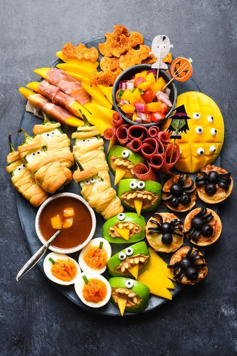 These Wickedly Easy Halloween Appetizers Will Get the Party Started
